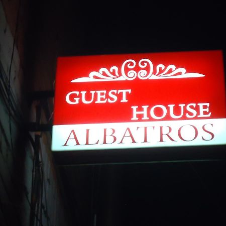 Albatros Bed and Breakfast Tbilisi Buitenkant foto