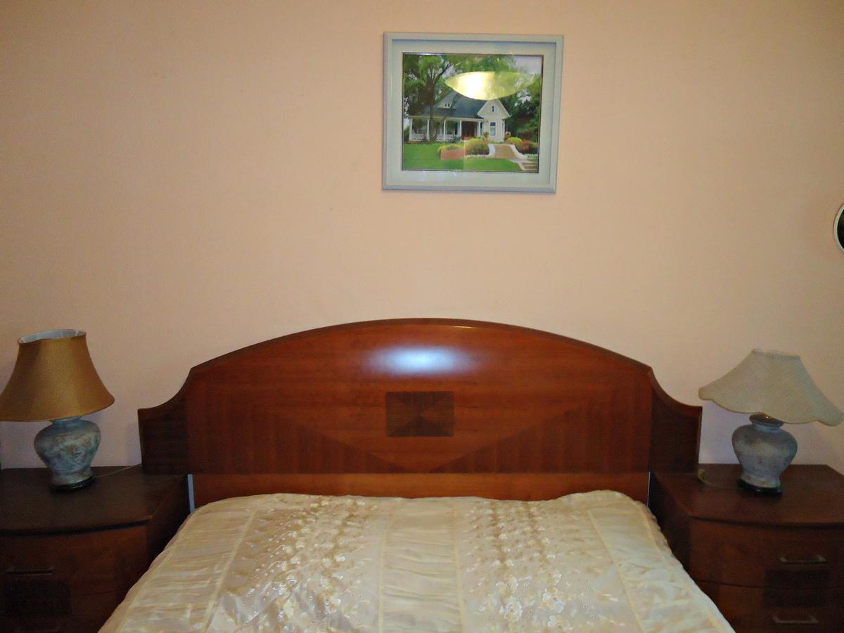 Albatros Bed and Breakfast Tbilisi Buitenkant foto