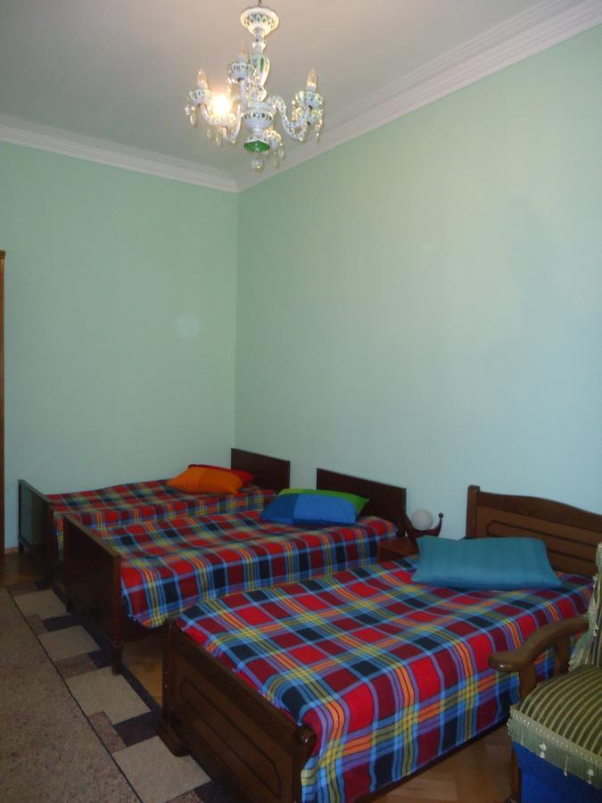 Albatros Bed and Breakfast Tbilisi Buitenkant foto